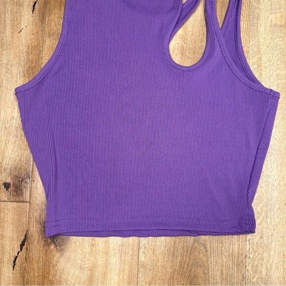 NWOT Shein Cutout Purple Top Size Small - Picture 6 of 9